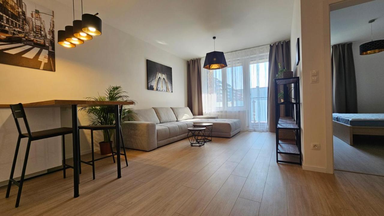Appartement 2 Apartment, With Terrace, New Building, 210